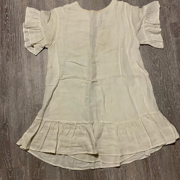 White dress - Picture 2 of 3